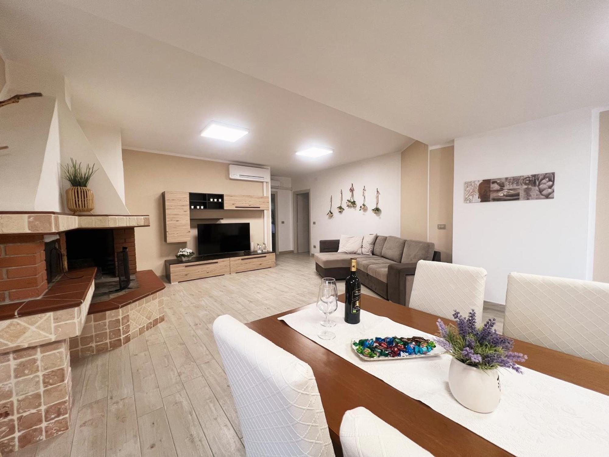Grazia'S Apartment Сассари Экстерьер фото